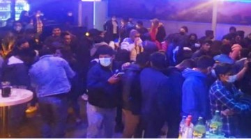 74 covidiotas intervenidos durante fiesta Covid en discoteca 