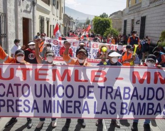 Trabajadores de Las Bambas protestan para exigir solución al conflicto en Apurímac