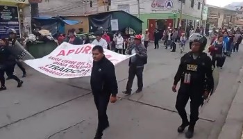 ¡Boluarte traidora! pobladores se movilizan exigiendo el cierre del parlamento y nuevas elecciones